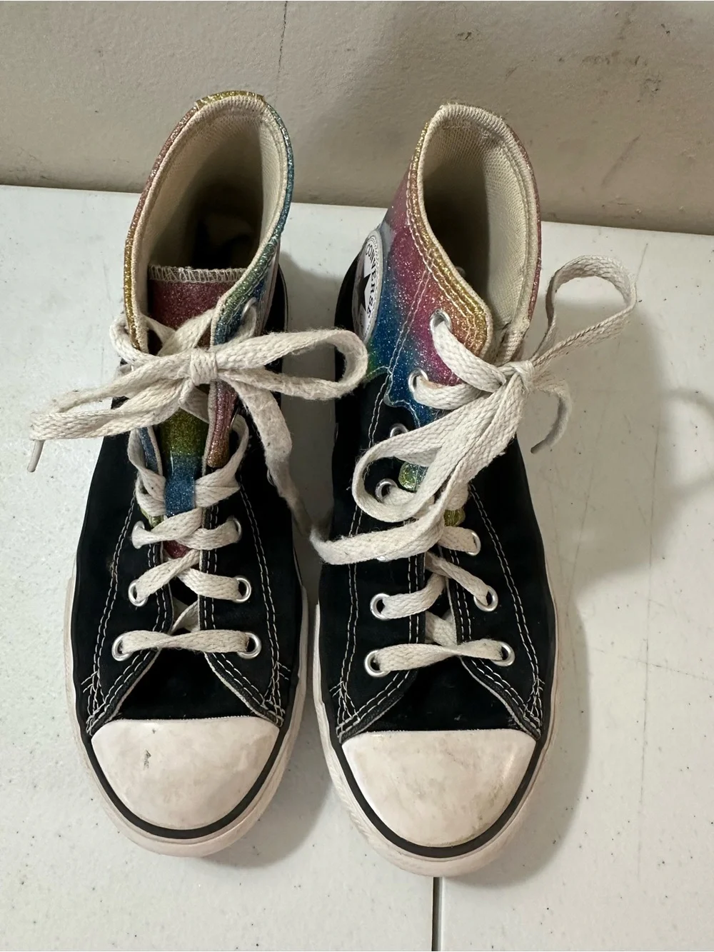 Converse Chuck Taylor, All Star Girls, Glitter Drip, Hi Top, Black, Size 3 Youth